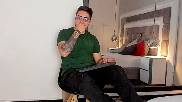 Ethan_Greys live sex cam