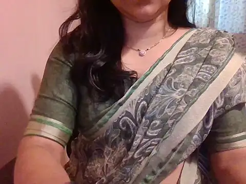 Diya_04 live sex cam