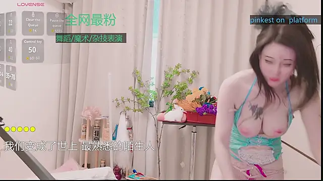 Luck_Lili_ live sex cam