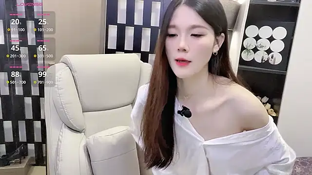 Yueyue-MM live sex cam