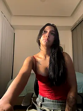 Nahomy_cute1 live sex cam