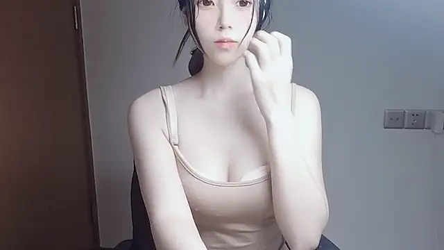 AyoHall live sex cam