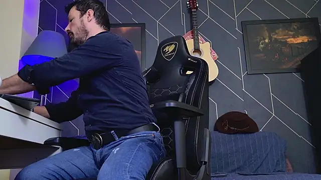 ChrisKox live sex cam