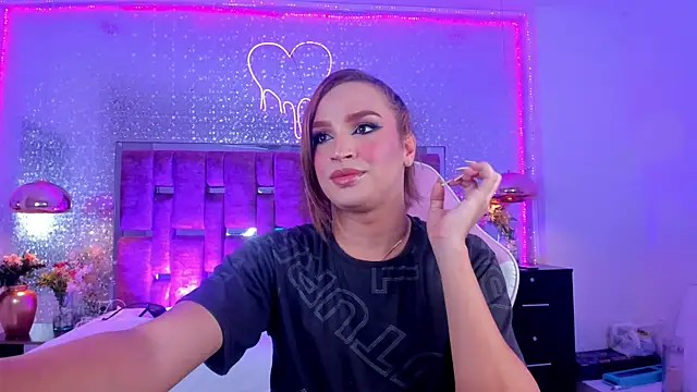 KylieVictoria live sex cam