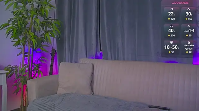 StephaniDoll live sex cam