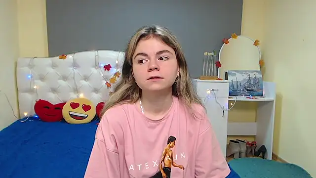 TinaRedly live sex cam