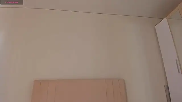 sweety_vikky live sex cam