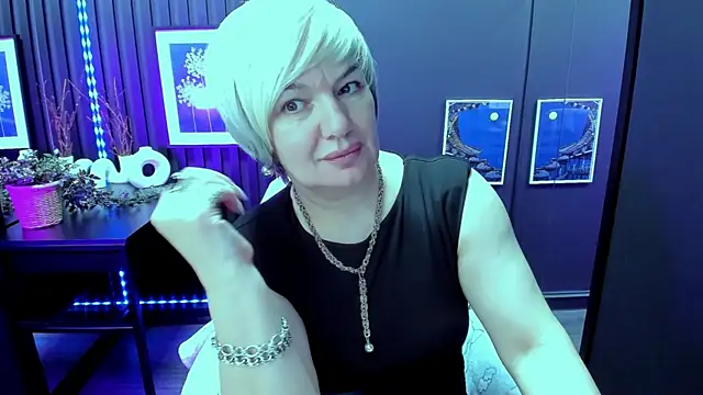 CarmenSoft live sex cam