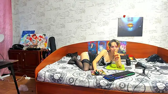 KagamiTayga live sex cam