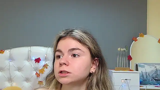 TinaRedly live sex cam