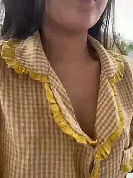 Emily-y live sex cam