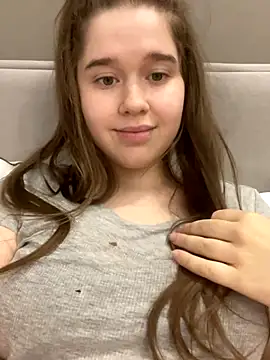 HornyGirlH live sex cam