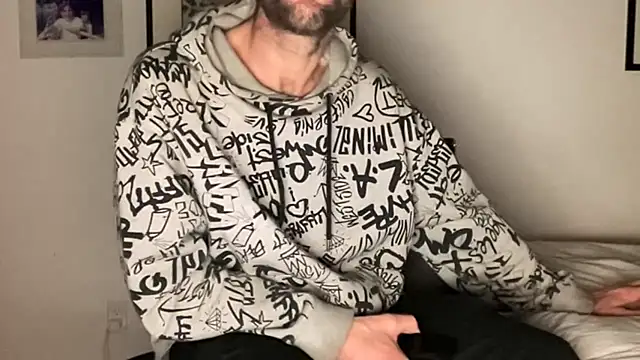 FckbbOy live sex cam