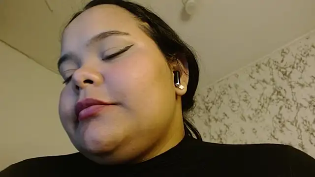sexychubby___ live sex cam