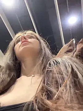 MilaBee live sex cam