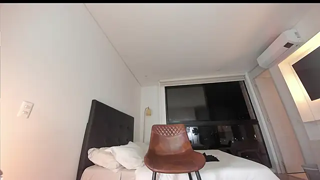 HOT_LADY_777 live sex cam