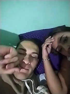 emilyvalencia_1 live sex cam