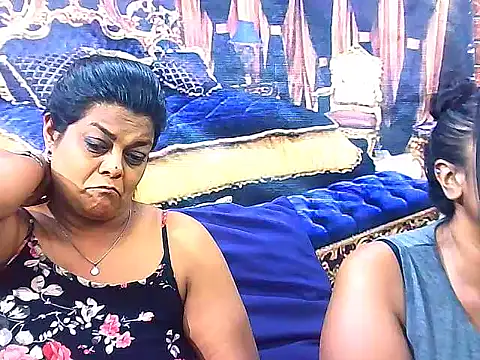 indianCherryPie live sex cam