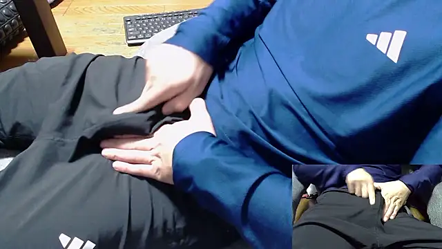 Yasu2000 live sex cam