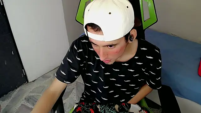 Fernan_flow live sex cam