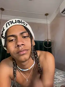 Maxim-Walker live sex cam