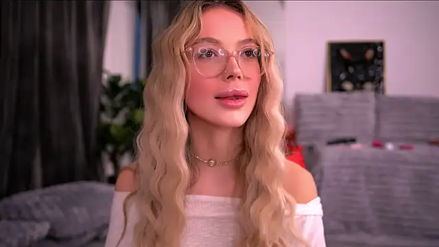 KylieJoyce live sex cam