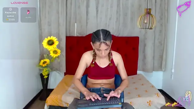 luisa__torres live sex cam