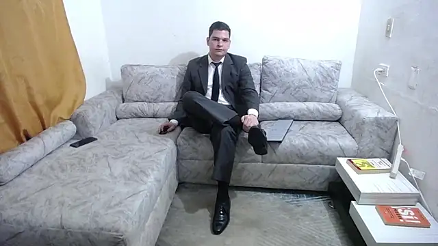 Victor_Maitland live sex cam