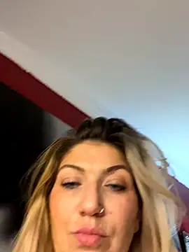 LittleMissEeve live sex cam