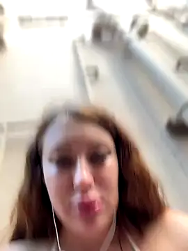 AndreaMood live sex cam