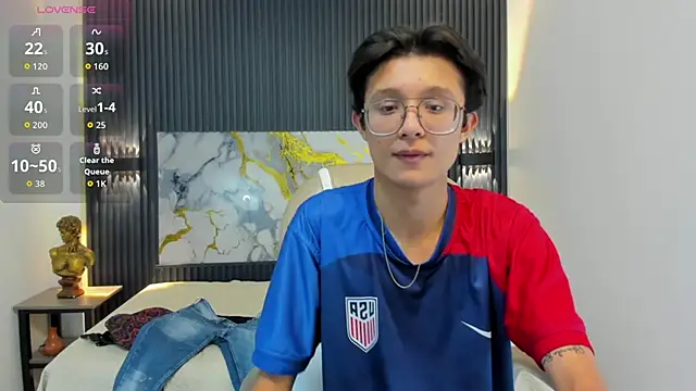 SantiagoRusso18 live sex cam