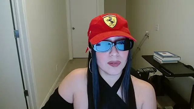 Sassy_Latina live sex cam