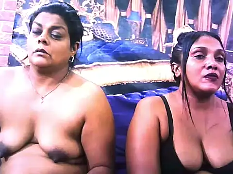 IndianSexyLady4u live sex cam