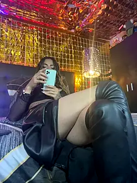 PAULAWIMD live sex cam