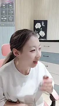 Deserve_E live sex cam