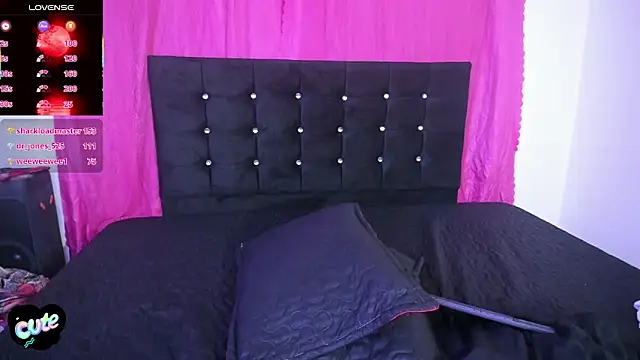 cutenaked_8 live sex cam