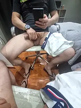 BISX-24 live sex cam