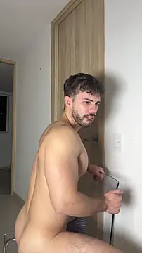 Valenthino_Salvatore live sex cam