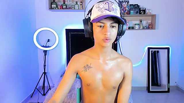 Alejo_Desire live sex cam