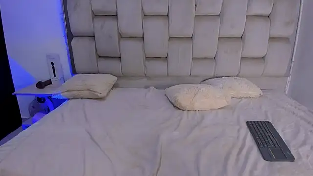 KimaandNate live sex cam