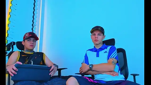 HOT_boy2025 live sex cam