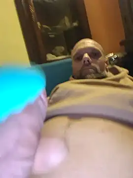 Ladyshaker82 live sex cam