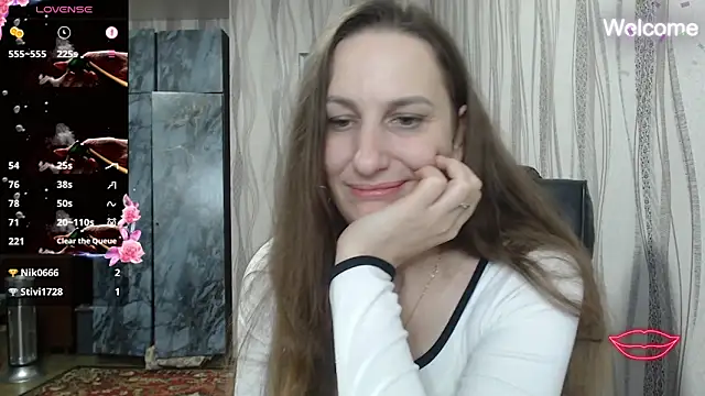 Yevgeshka-Milashka live sex cam