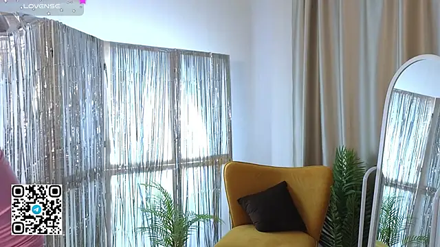 oliviabr0wn0 live sex cam