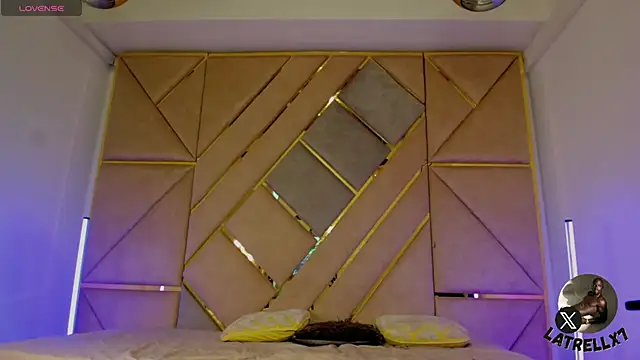 Latrellx7 live sex cam