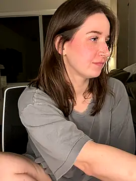 nerdynina live sex cam