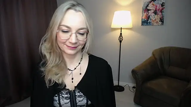 Ava_Elior live sex cam