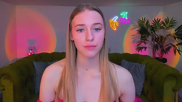 sassy_cutie live sex cam