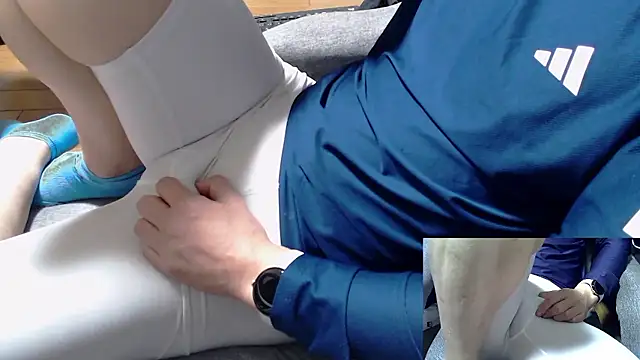 Yasu2000 live sex cam