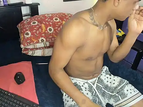 JUANBIGCOCK21CM live sex cam